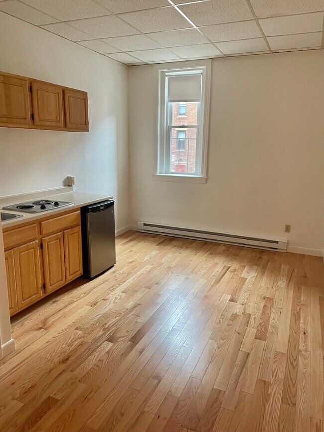 Foto del edificio - 822 Beacon St