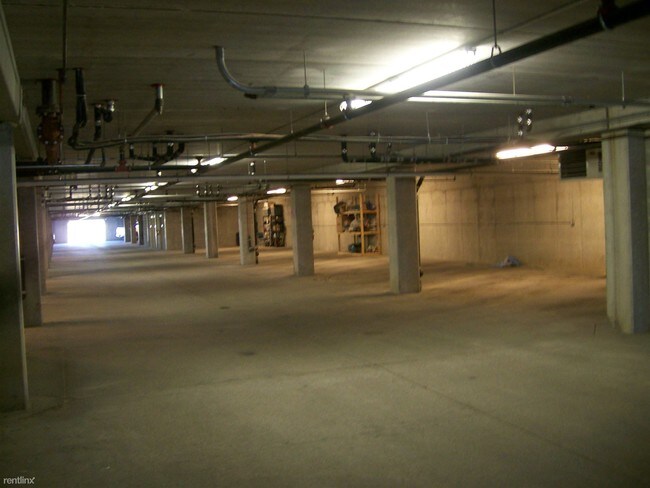 Foto del edificio - 4600 S Washington St