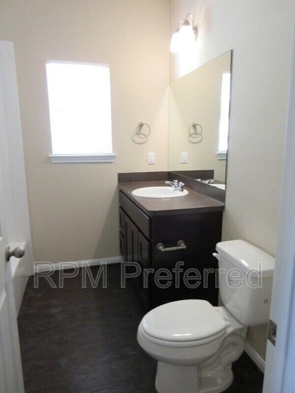 Building Photo - 8234 Claiborne St