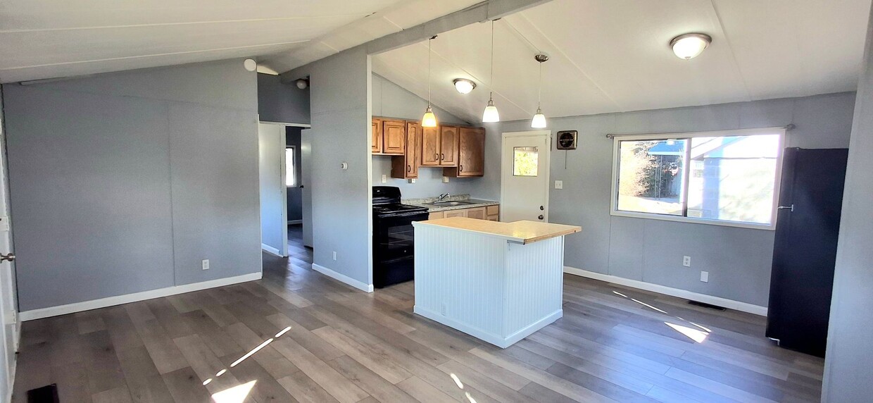 Foto principal - 2 Bedroom 1 Bathroom in Lebanon!