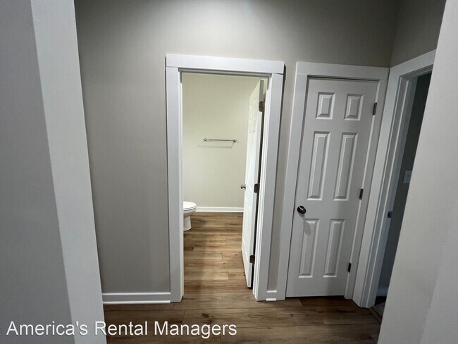 Foto del edificio - 3 br, 2 bath House - 826 Temple Street