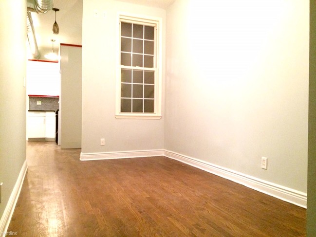 Building Photo - 3 br, 1 bath Apartment - 18-63 Linden Street