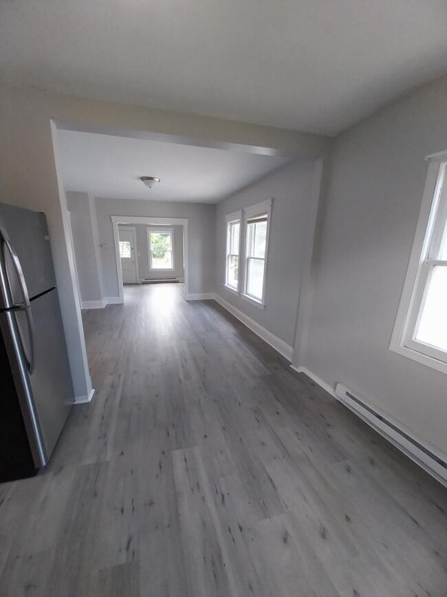 Building Photo - 1285 W 91st St