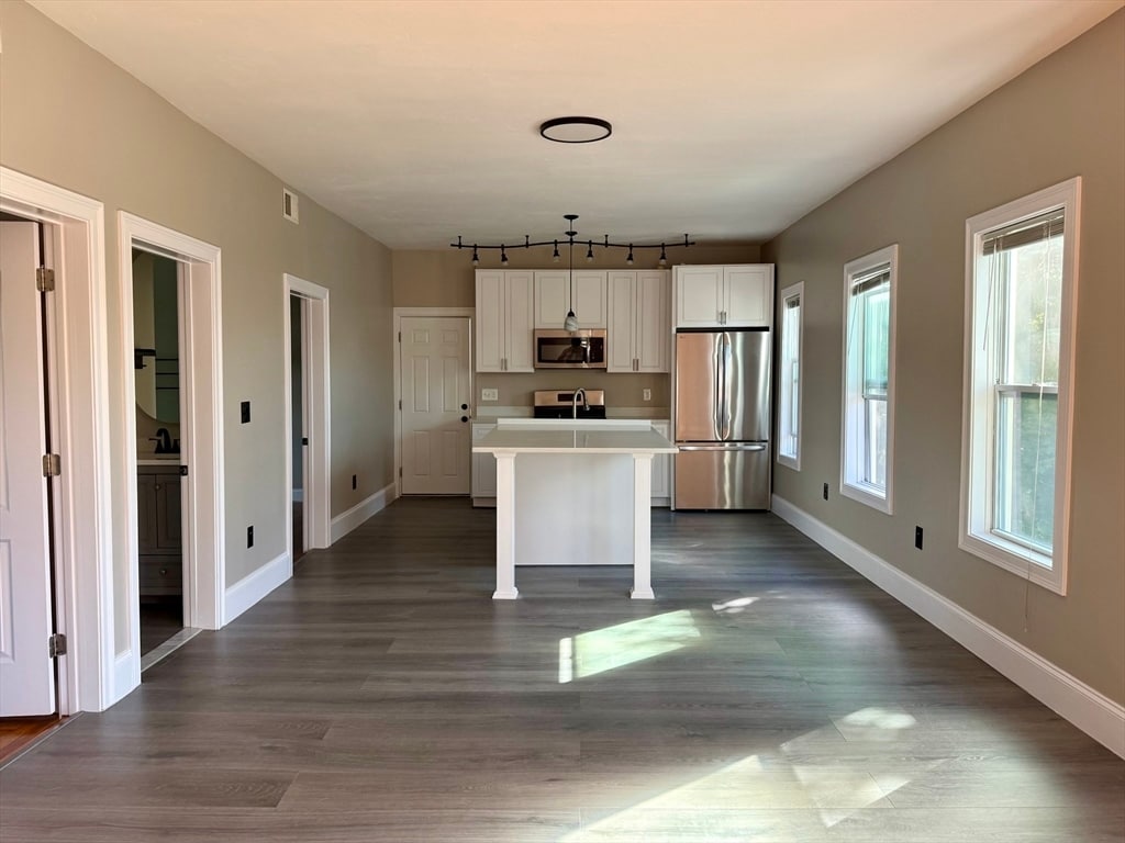 Foto principal - 615 N Montello St