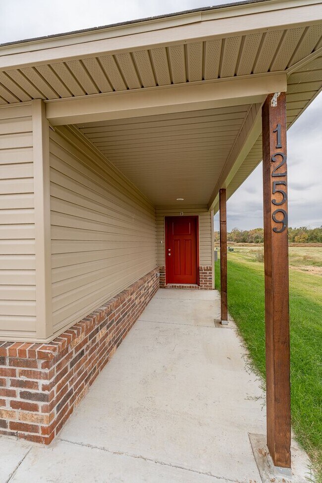 Foto del edificio - Like New 3-bedroom 2 bath Duplex in Lincol...