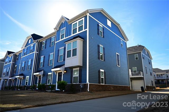 Building Photo - 1241 Ashbury St