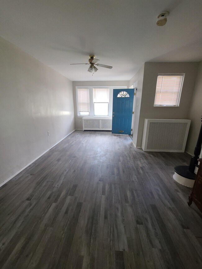 Building Photo - 1726 Wagner Ave