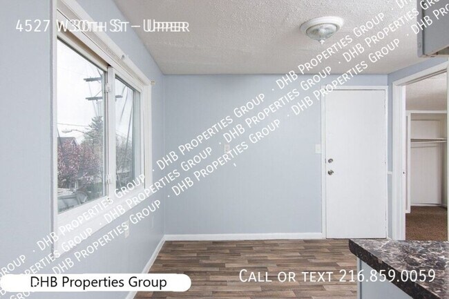 Building Photo - W30th St Triplex