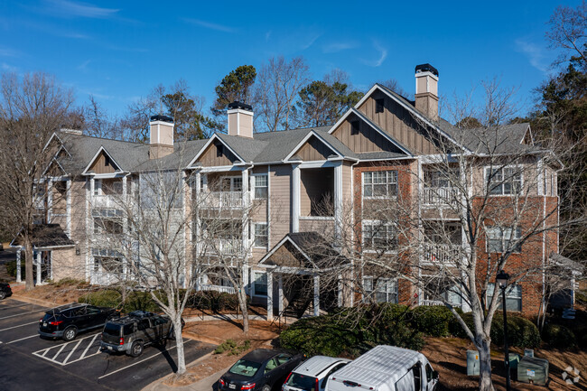 Building Photo - Grande Oaks at Old Roswell Apartment Homes