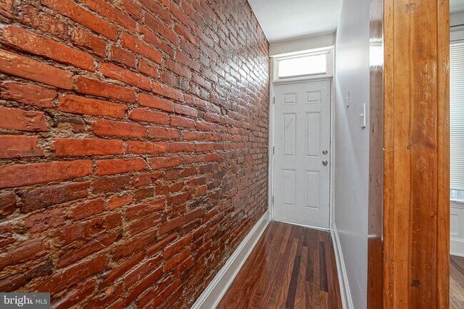 Foto del edificio - 1155 Dorrance St