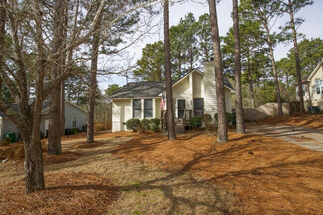 Building Photo - Charming 3 Bedroom Home in Pinehurst with 2 Full Bathrooms and 1120 Sq Ft!