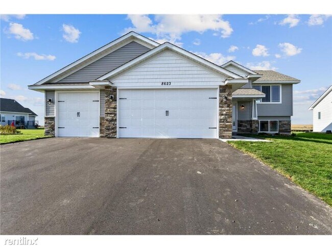 Foto del edificio - 3 br, 2 bath House - 4236 89th St NE