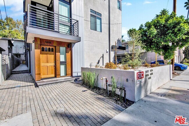Foto del edificio - 1460 Butler Ave