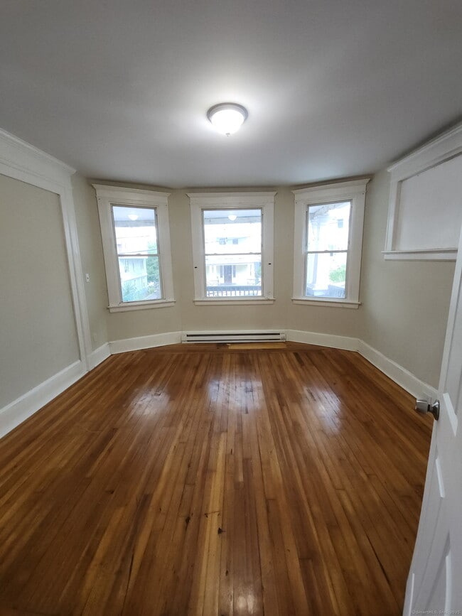 Building Photo - 51 Wildwood Ave