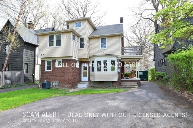 Building Photo - 1370 Lynn Park Dr