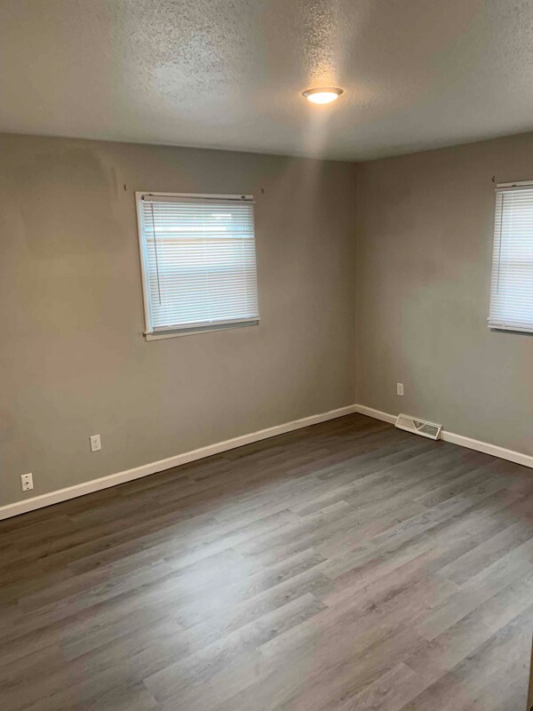 Foto del edificio - 2722 Magnolia Dr