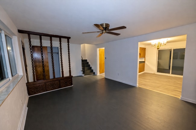 Building Photo - 230 Elbe Dr