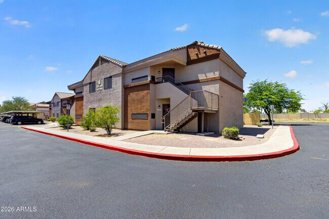 Foto del edificio - 16033 N 25th St