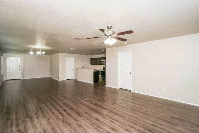 Building Photo - 6535 Davenport Bay