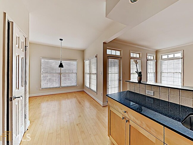 Building Photo - 50 Biscayne Dr NW