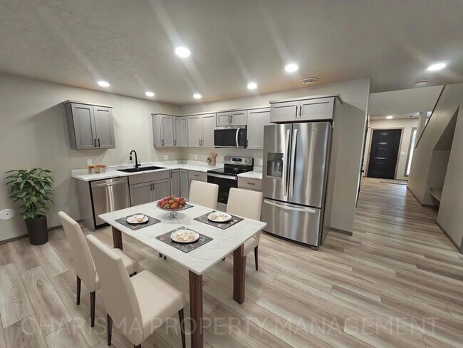 Foto del edificio - 712 E 6th St