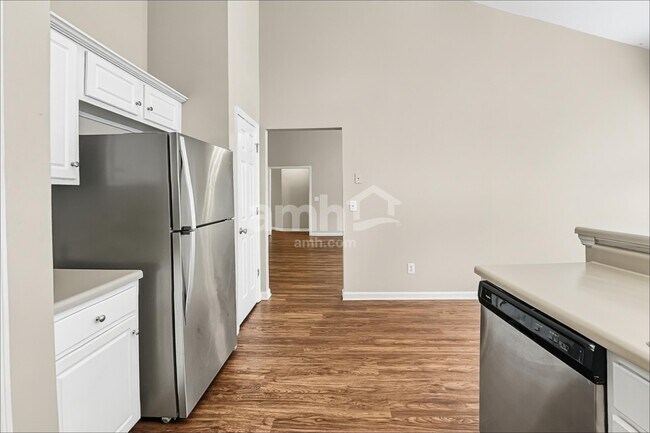 Foto del edificio - 1523 Cardinal Ln
