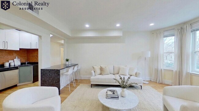 Building Photo - 69 Babcock St