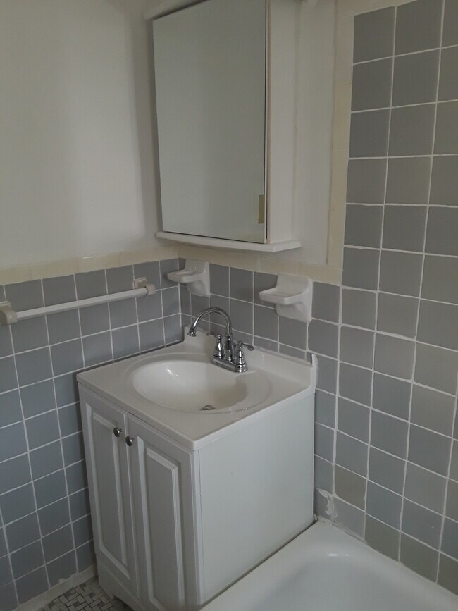 Foto del edificio - 4501 Cottage Pl