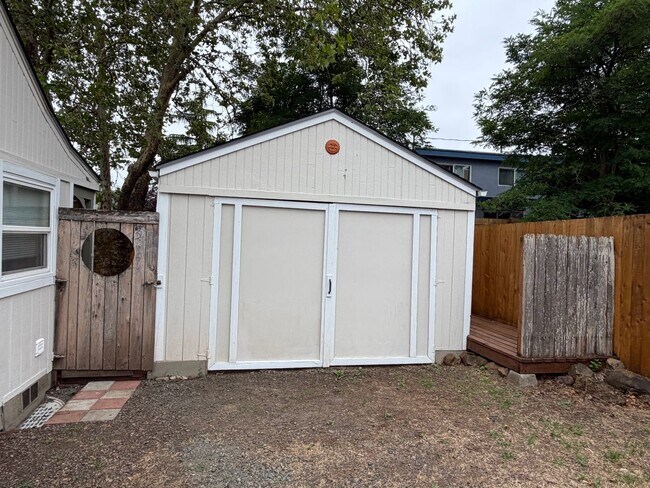 Foto del edificio - 2 Bedroom House in Eugene
