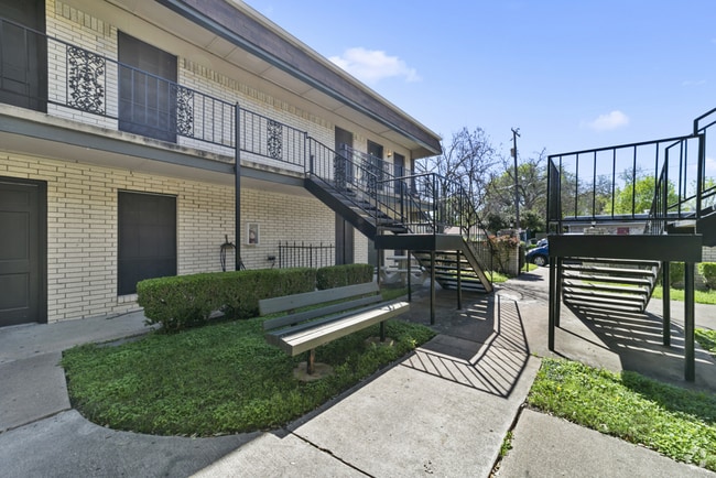Building Photo - Belleview