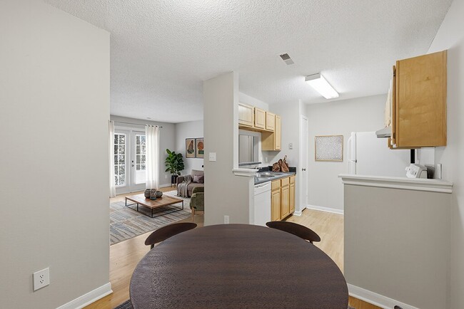 Building Photo - Greens of Pine Glen Apartments