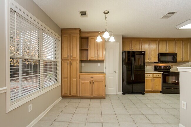 Foto del edificio - 3028 Lincoln Log Way