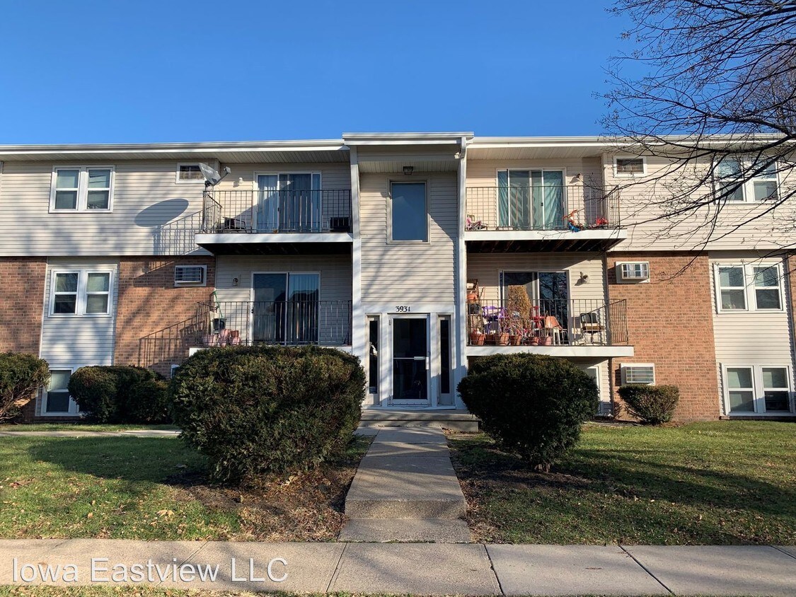 Foto principal - 3931 E 23rd St