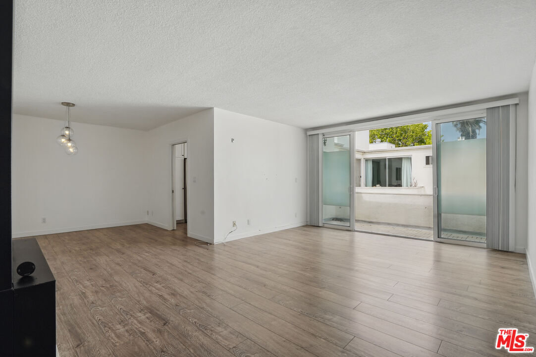 Foto principal - 930 3rd St