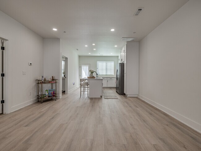 Foto del edificio - Henderson Townhomes