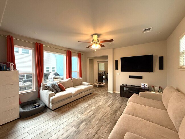 Foto del edificio - Goodnight Ranch Subdivision - 3 bedroom w/ Office!