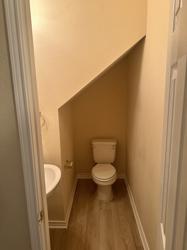 Foto del edificio - 415 N Jackson Ave