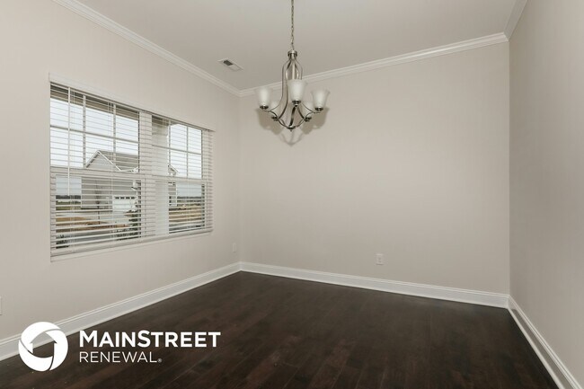 Building Photo - 2127 Vecchio Dr