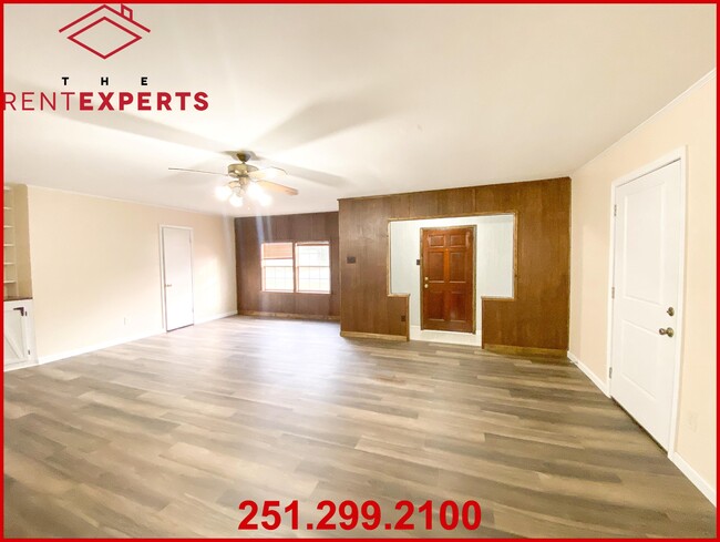 Foto del edificio - 7206 Tangerine Ave