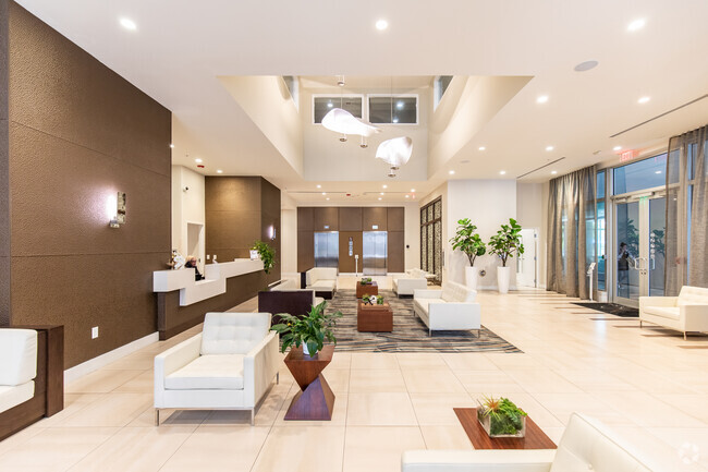 Main Lobby - Midtown Doral