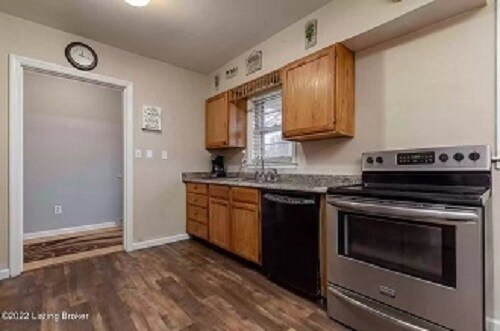 Building Photo - 308 Westport Dr