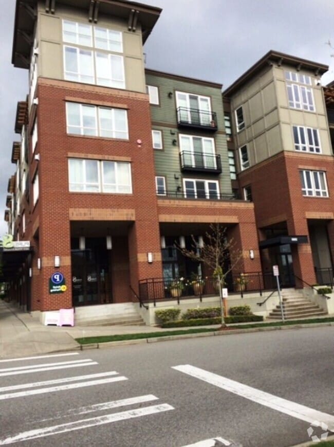 Building Photo - 1880 25th Ave NE
