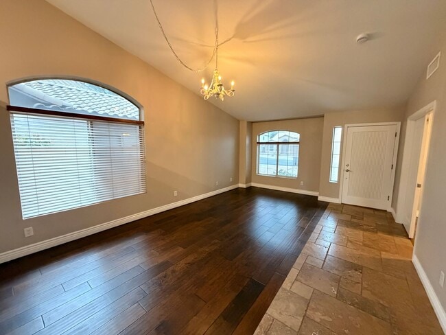 Building Photo - 4 Bed / 2 Bath Single Level Gilbert Home with NO Carpet, ALL NEW PAINT & 3 Car Garage!!