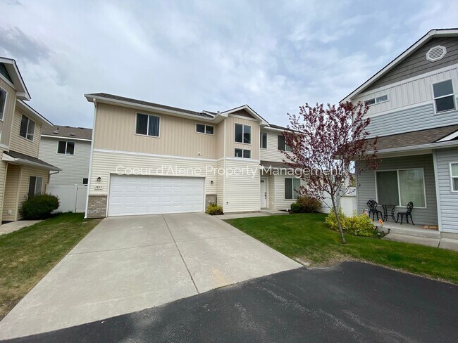 Foto del edificio - 3 bed, 2.5 bath house in The Landings
