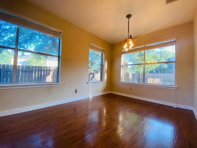 Building Photo - 7701 Montaque Dr