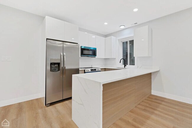 Foto del edificio - 2949 W 25th Pl