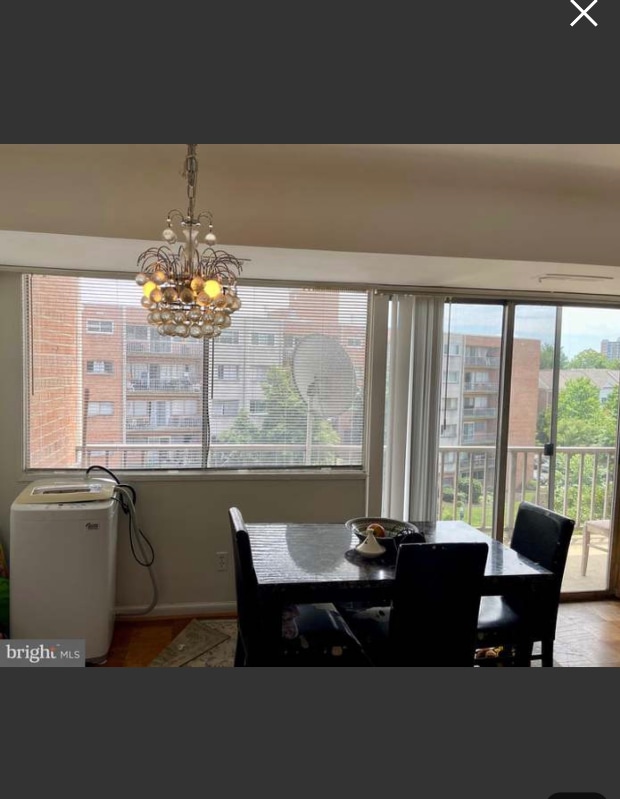 Foto del edificio - 5851 Quantrell Ave