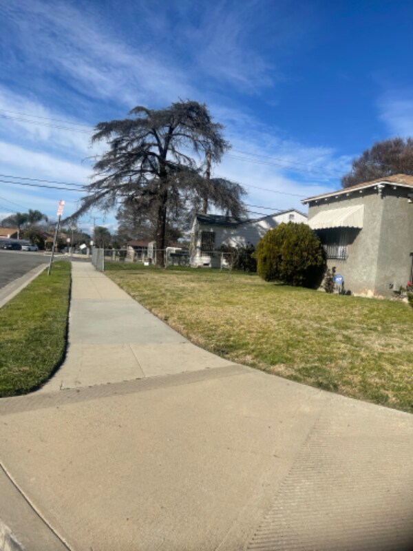 Building Photo - 12810 S Waldorf Dr