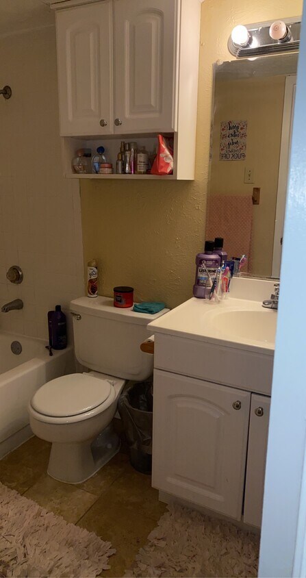 Foto principal - 7621 McCallum Blvd