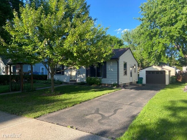 Building Photo - 3 br, 2 bath House - 2925 Rhode Island Ave S